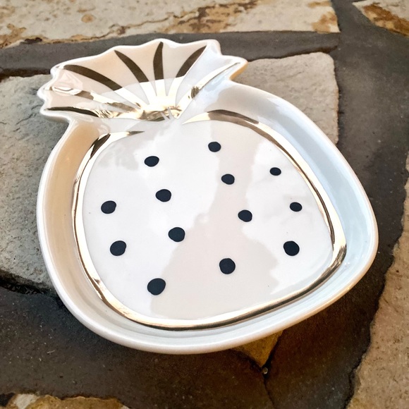 Pineapple Porcelain Trinket Tray | Shop Bop - White & Gold 5”x7” - Picture 7 of 7